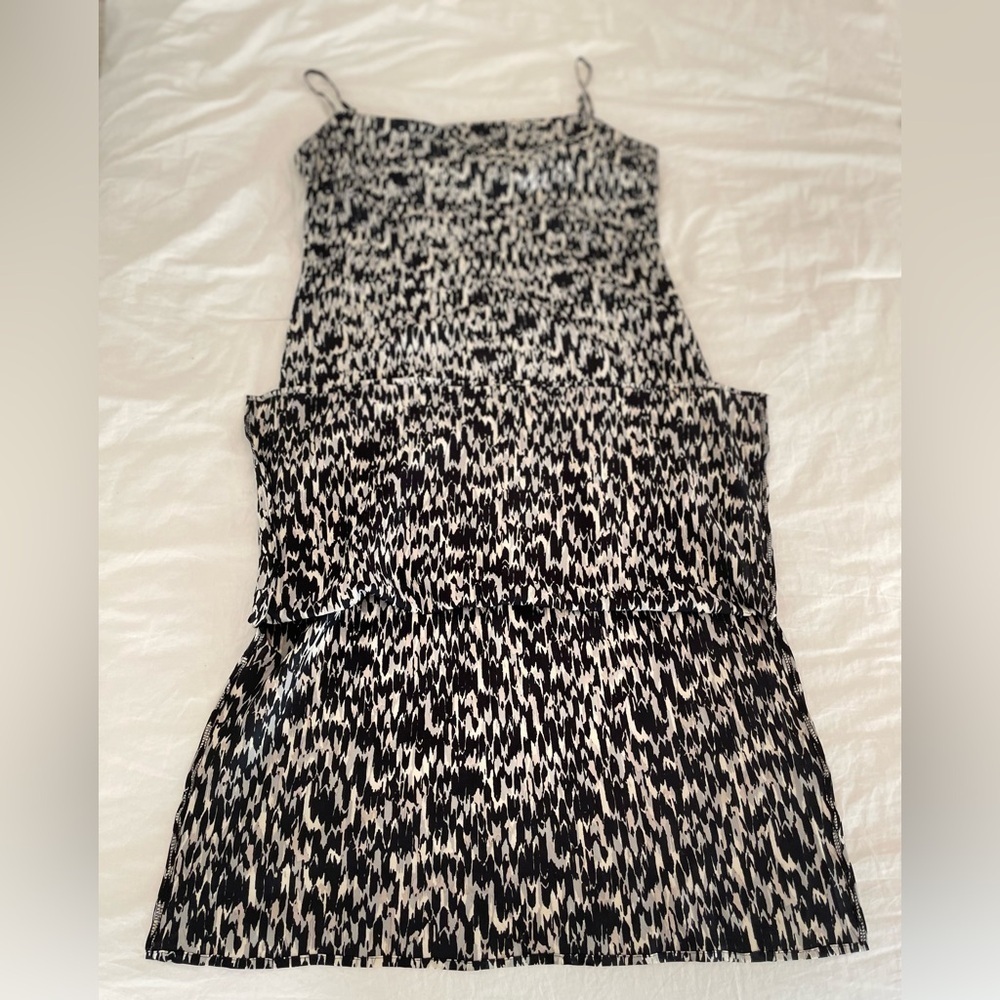 ✨Express✨ Abstract Print Satin Cowl Neck Midi Slip Dress - Picture 8 of 11